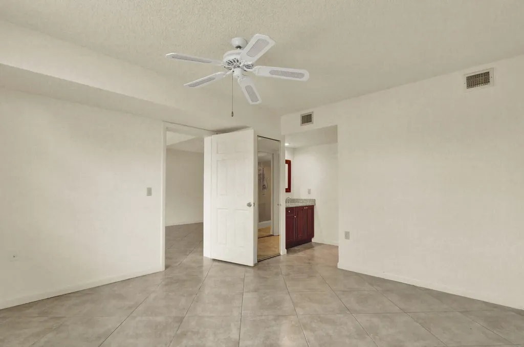 3636 Whitehall Drive West Palm Beach FL 33401