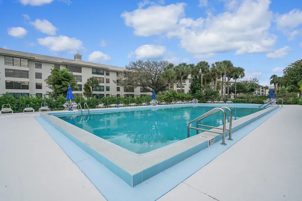 3636 Whitehall Drive West Palm Beach FL 33401