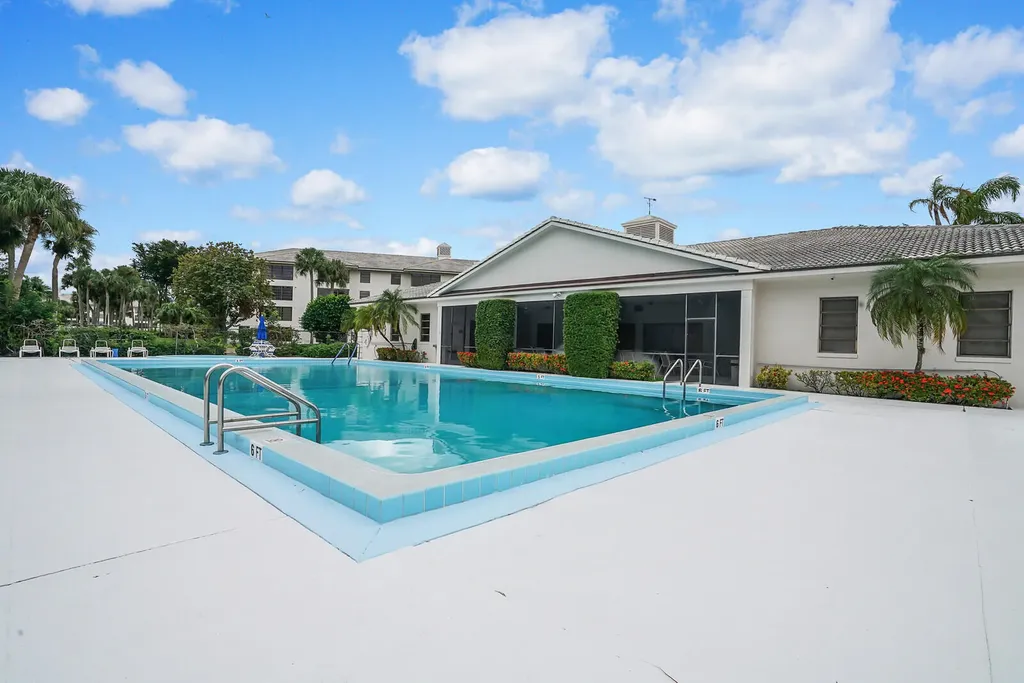 3636 Whitehall Drive West Palm Beach FL 33401