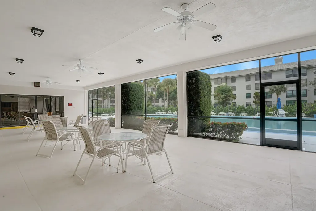 3636 Whitehall Drive West Palm Beach FL 33401