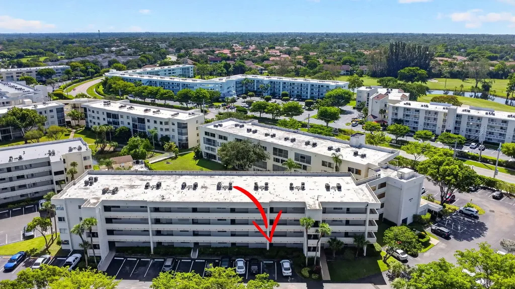 3186 Via Poinciana Lake Worth FL 33467