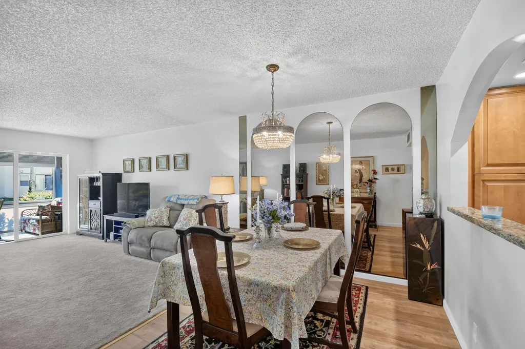 3186 Via Poinciana Lake Worth FL 33467