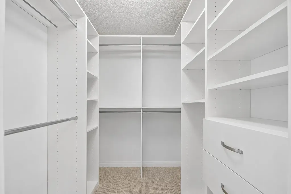 3186 Via Poinciana Lake Worth FL 33467