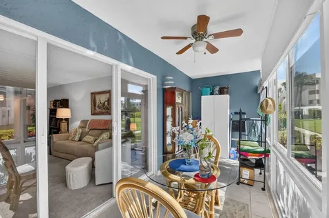 3186 Via Poinciana Lake Worth FL 33467