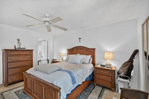 3186 Via Poinciana Lake Worth FL 33467