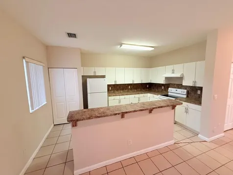 905 N Santa Catalina Circle North Lauderdale FL 33068