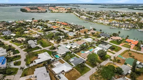 608 Malabar Avenue Fort Pierce FL 34949