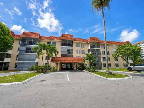 4168 Inverrary Drive Lauderhill FL 33319