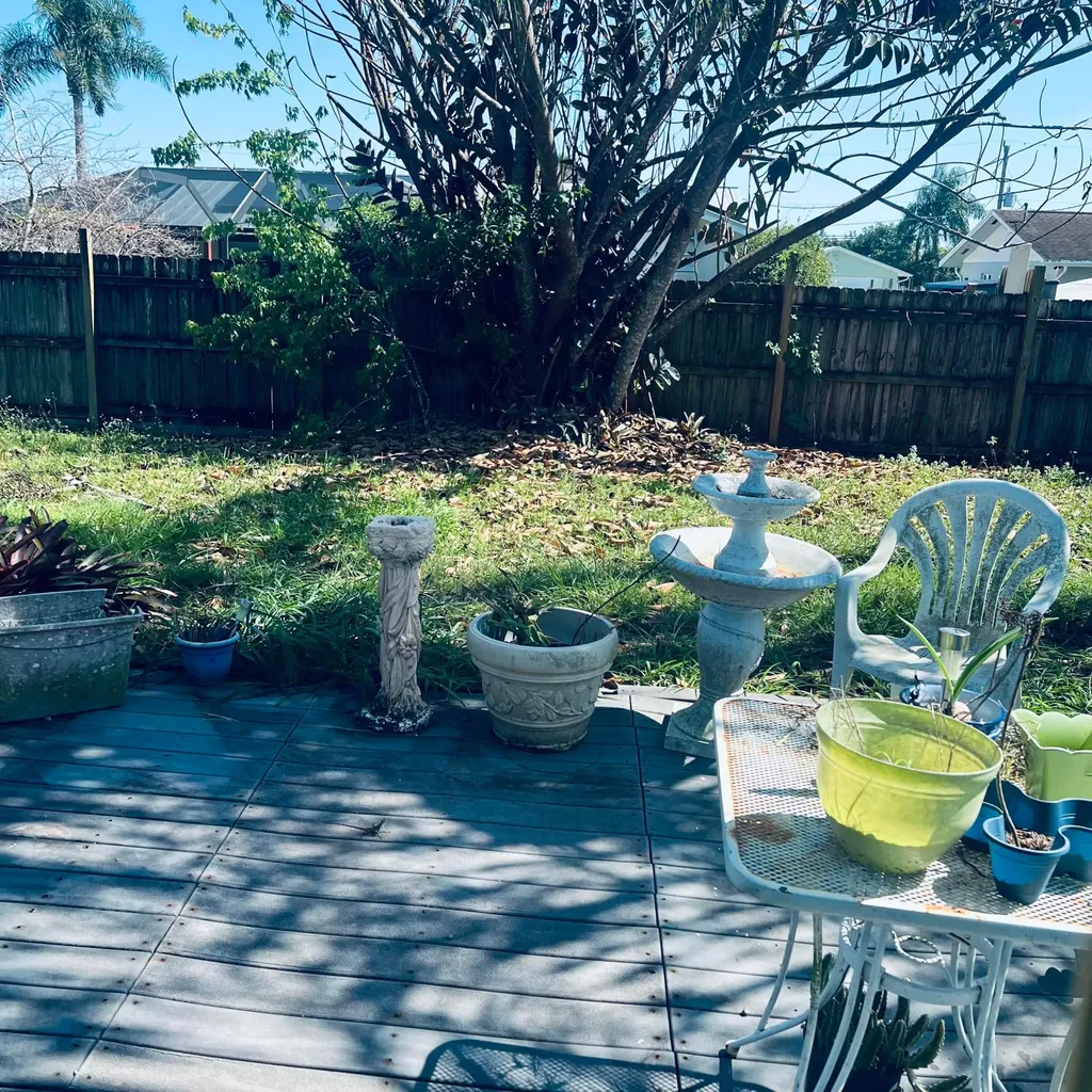 182 NE Jettie Terrace Port St Lucie FL 34983