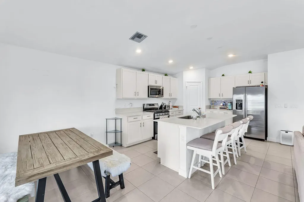 6339 NW Windwood Way Port St Lucie FL 34987