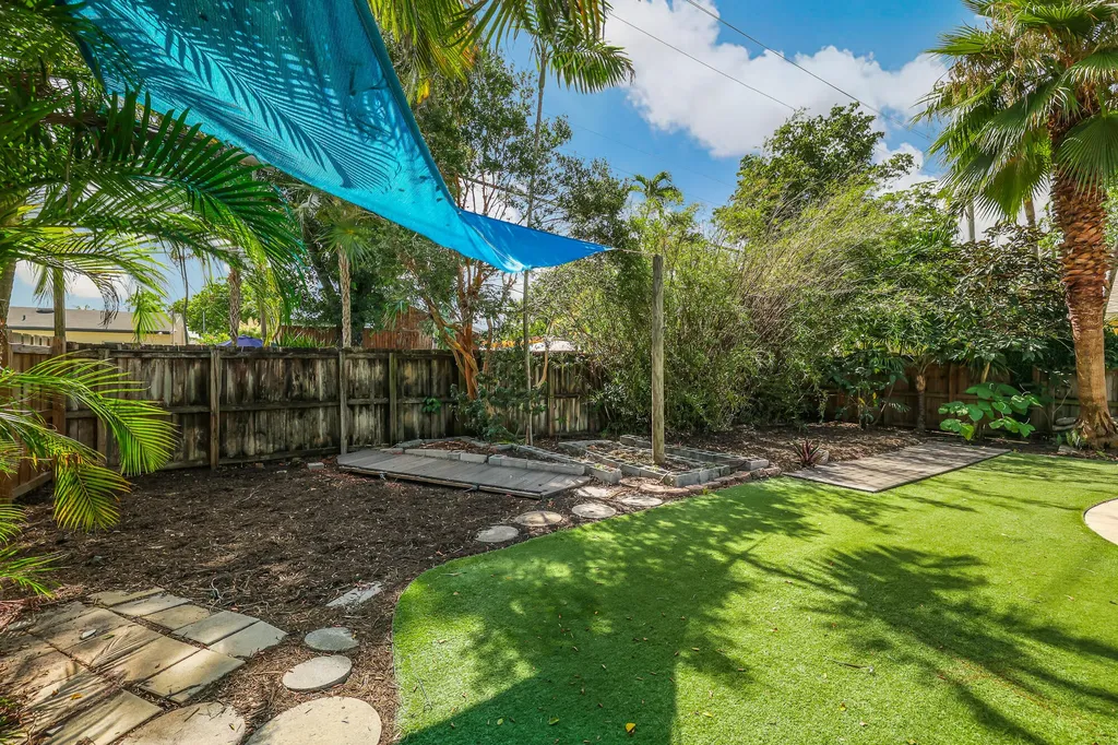 1432 NE 2nd Avenue Fort Lauderdale FL 33304