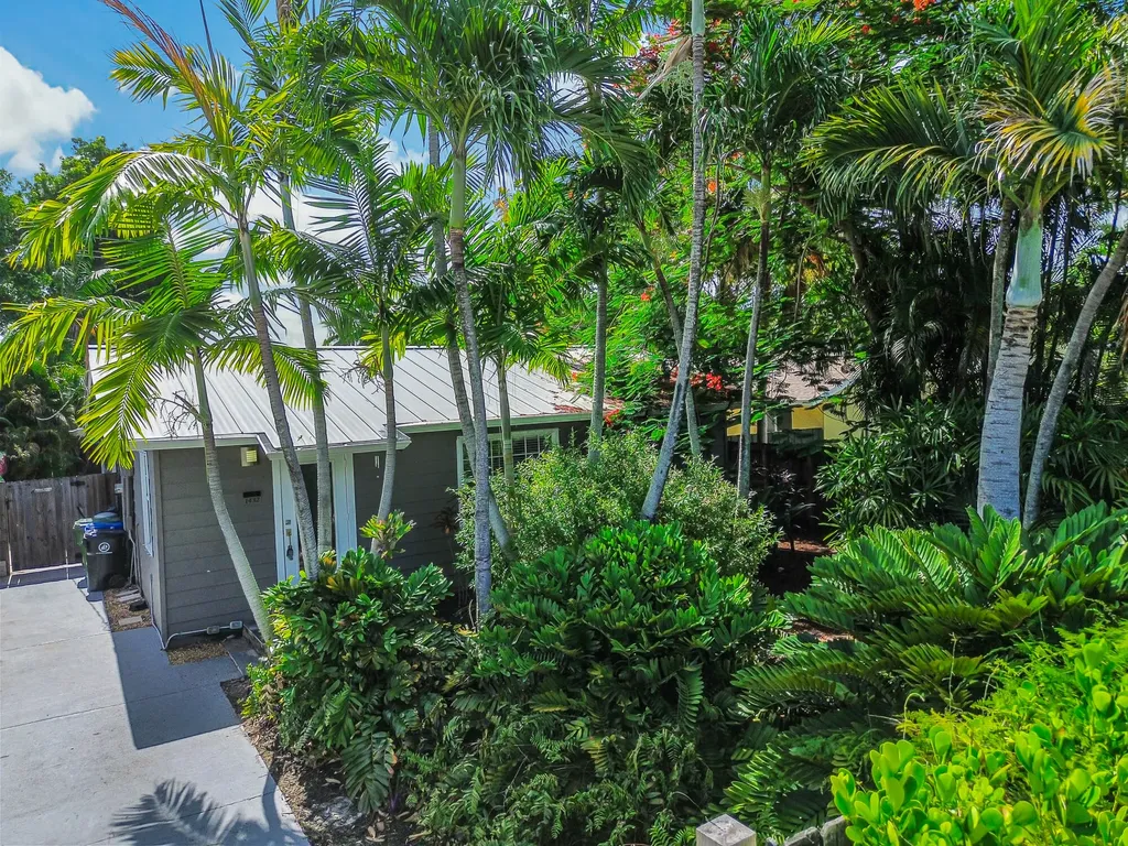 1432 NE 2nd Avenue Fort Lauderdale FL 33304