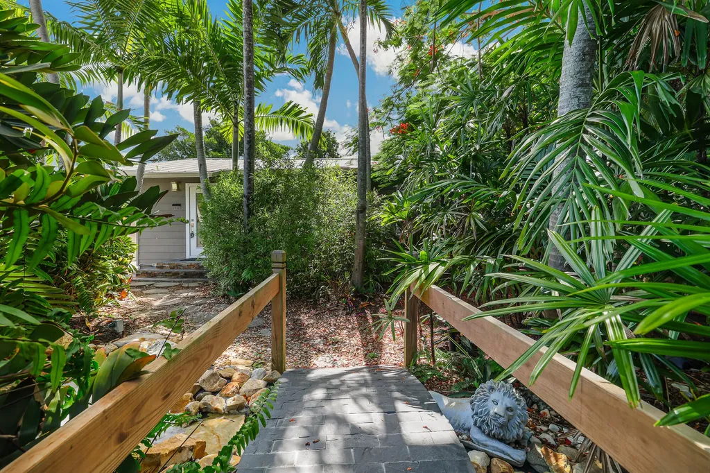 1432 NE 2nd Avenue Fort Lauderdale FL 33304