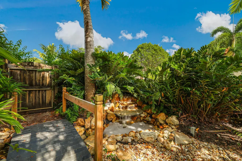 1432 NE 2nd Avenue Fort Lauderdale FL 33304