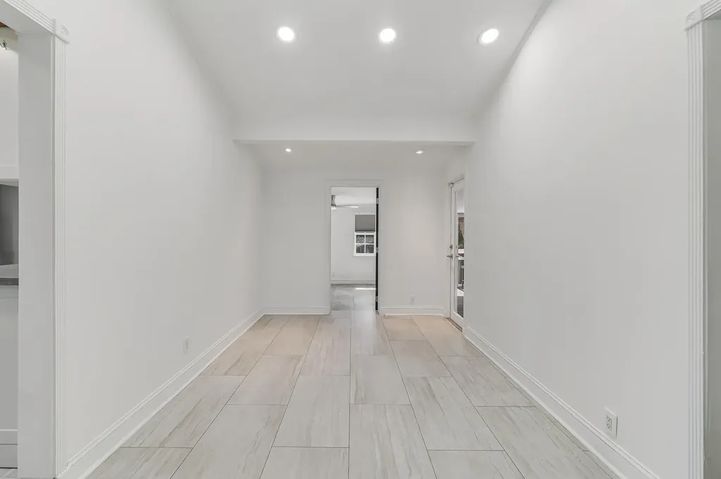 1432 NE 2nd Avenue Fort Lauderdale FL 33304