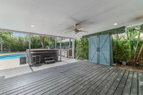 1432 NE 2nd Avenue Fort Lauderdale FL 33304