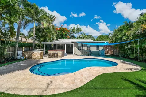 1432 NE 2nd Avenue Fort Lauderdale FL 33304