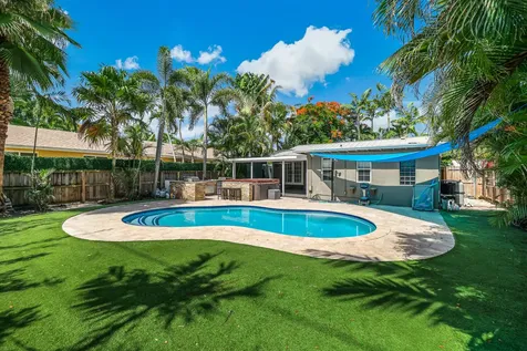 1432 NE 2nd Avenue Fort Lauderdale FL 33304