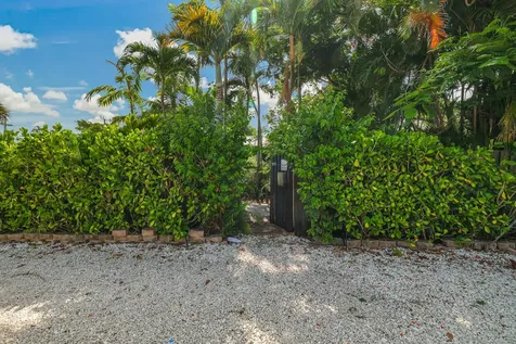 1432 NE 2nd Avenue Fort Lauderdale FL 33304