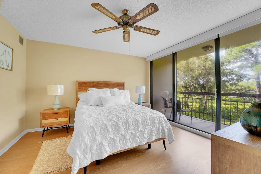 2001 Marina Isle Way Jupiter FL 33477