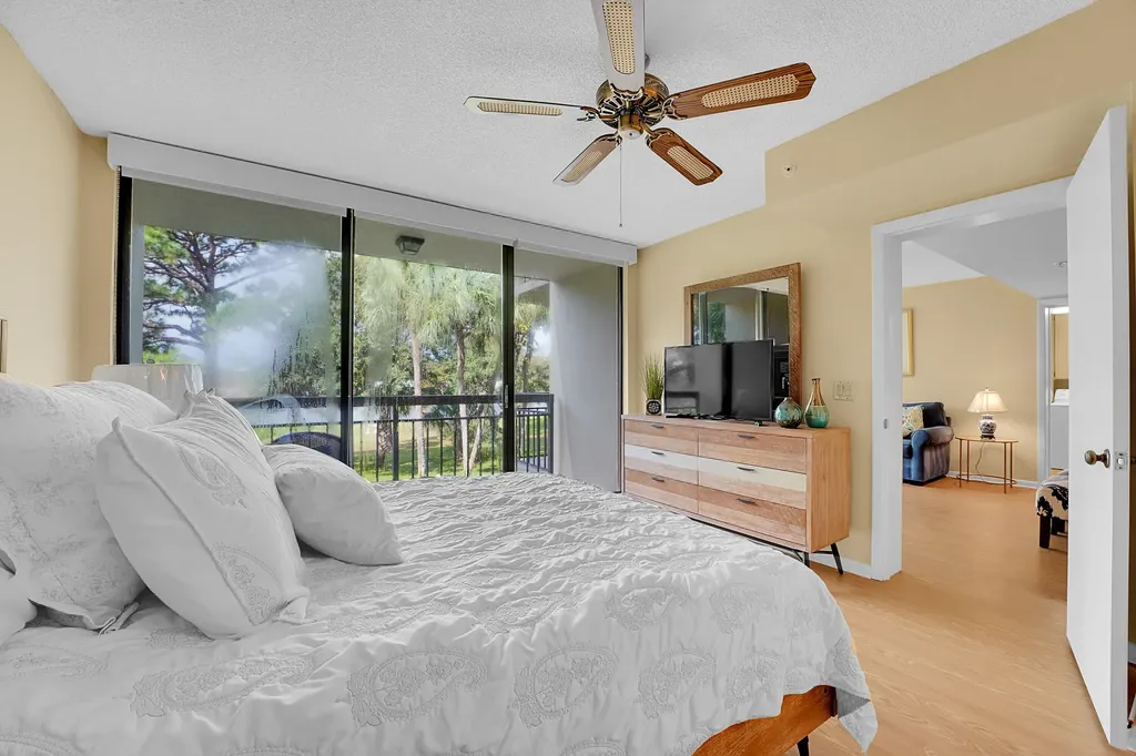 2001 Marina Isle Way Jupiter FL 33477