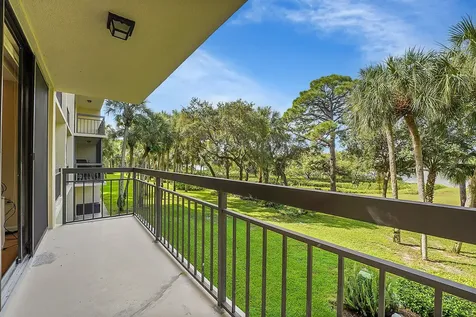 2001 Marina Isle Way Jupiter FL 33477