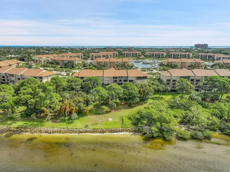 2001 Marina Isle Way Jupiter FL 33477