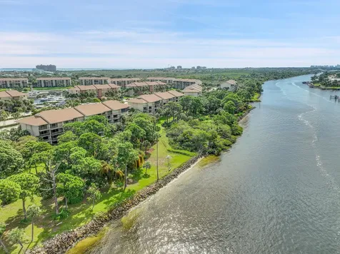 2001 Marina Isle Way Jupiter FL 33477