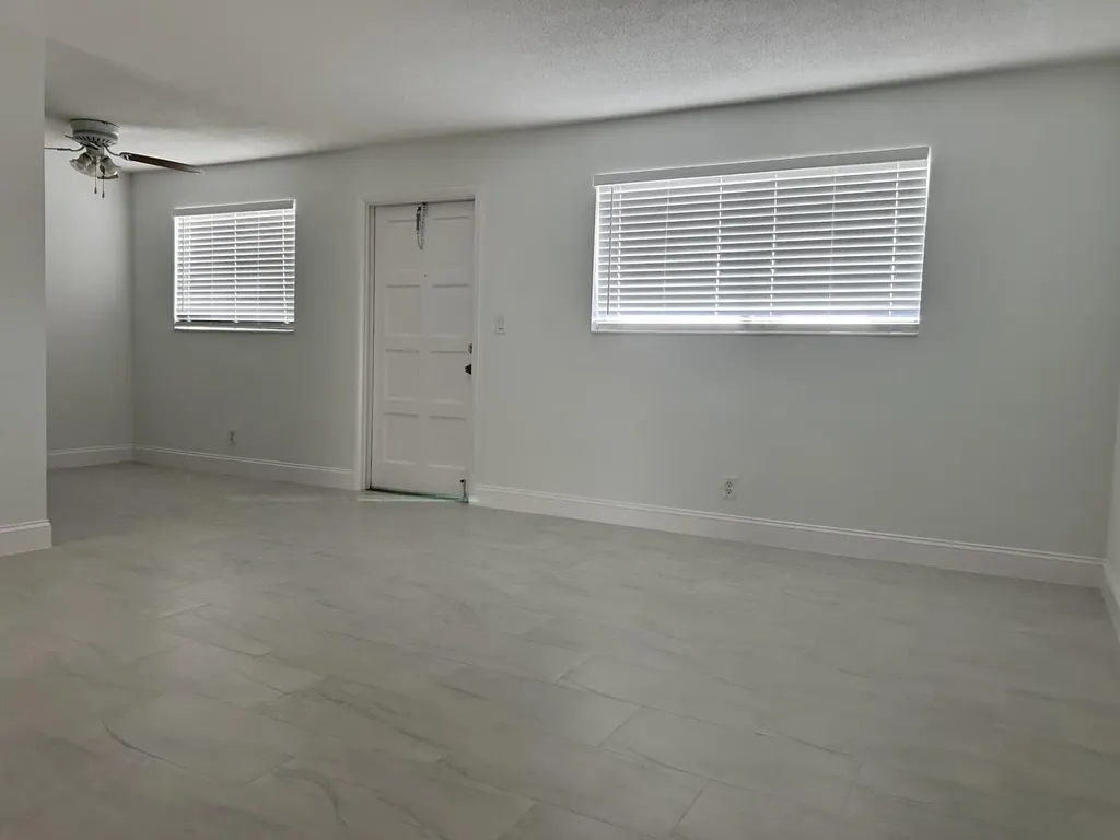 402 Lake Shore Drive Lake Park FL 33403