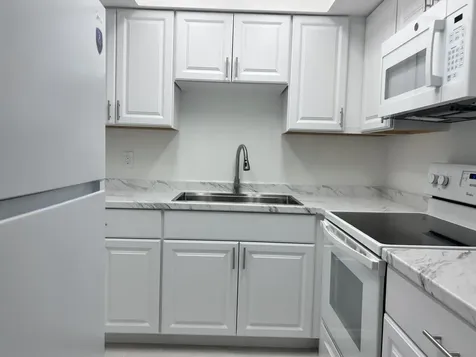402 Lake Shore Drive Lake Park FL 33403