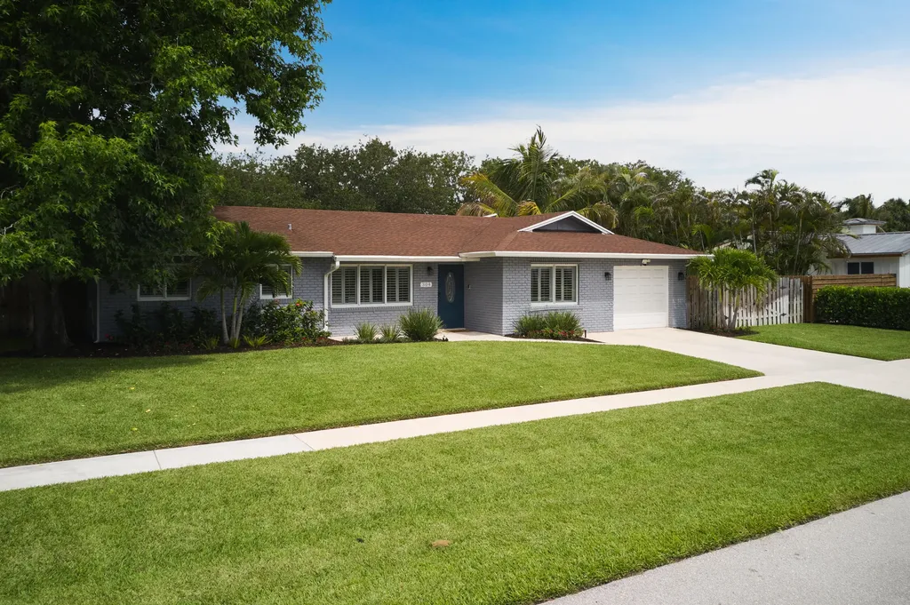 304 Circle W Jupiter FL 33458