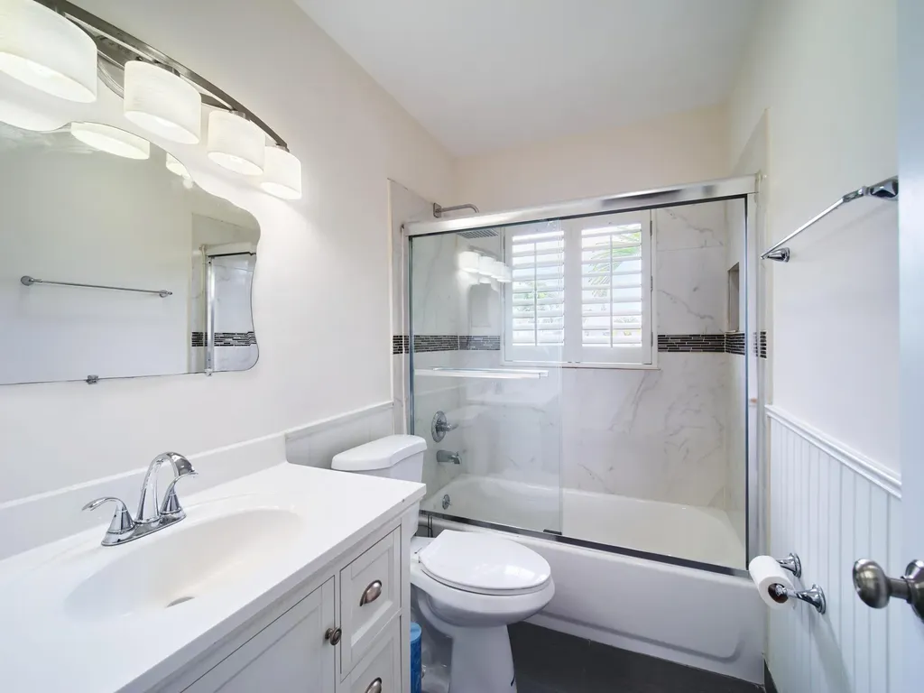 304 Circle W Jupiter FL 33458