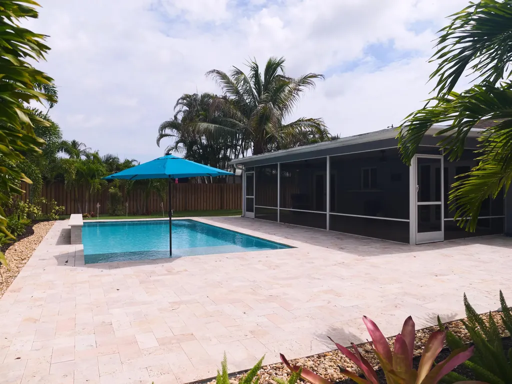 304 Circle W Jupiter FL 33458