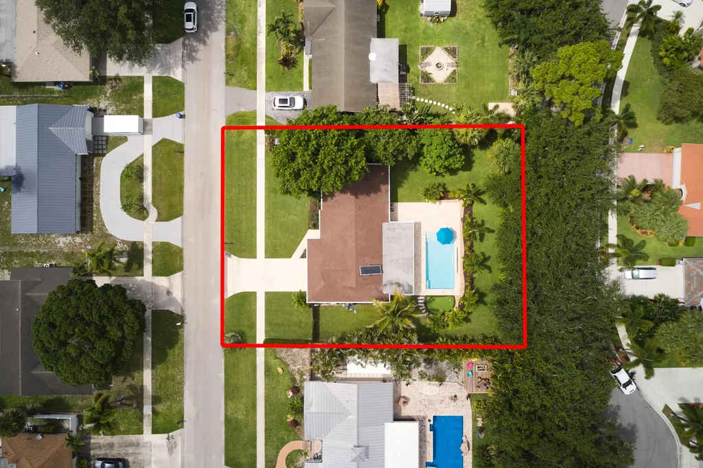 304 Circle W Jupiter FL 33458