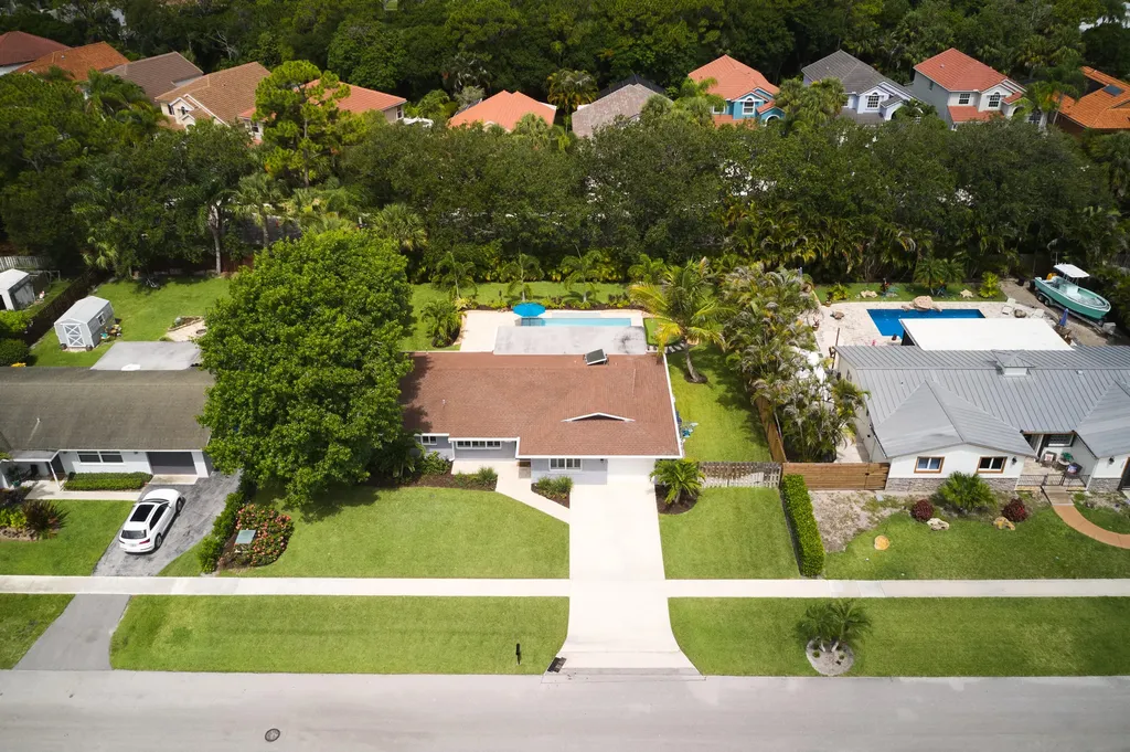 304 Circle W Jupiter FL 33458