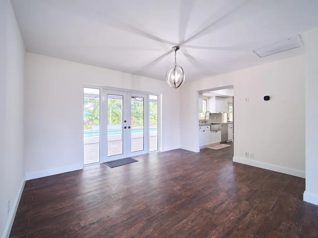 304 Circle W Jupiter FL 33458