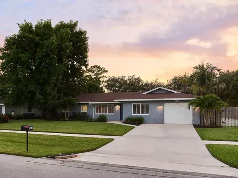 304 Circle W Jupiter FL 33458