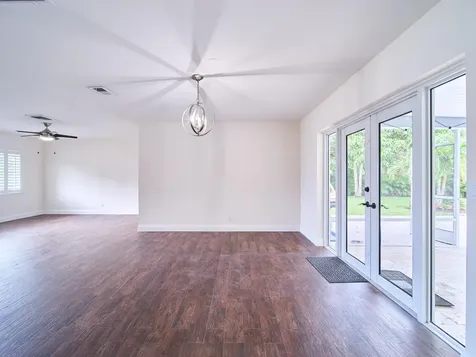 304 Circle W Jupiter FL 33458