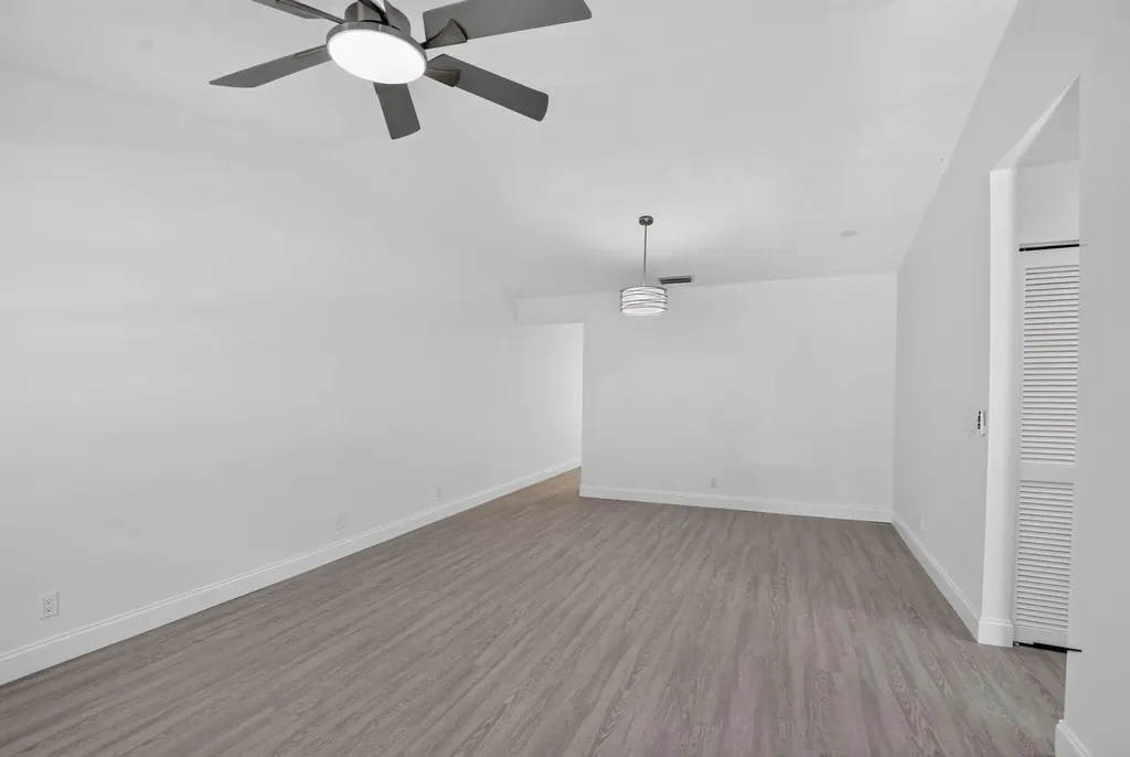 3221 Foxridge Court Palm Springs FL 33461