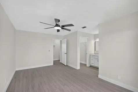3221 Foxridge Court Palm Springs FL 33461