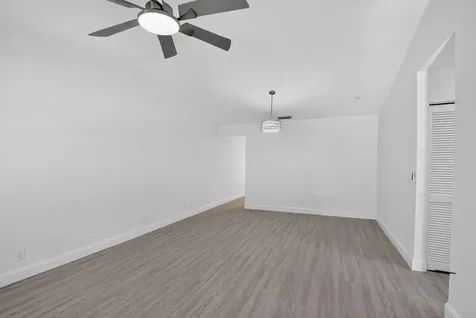 3221 Foxridge Court Palm Springs FL 33461