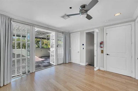 1617 NE 2nd Court Fort Lauderdale FL 33301