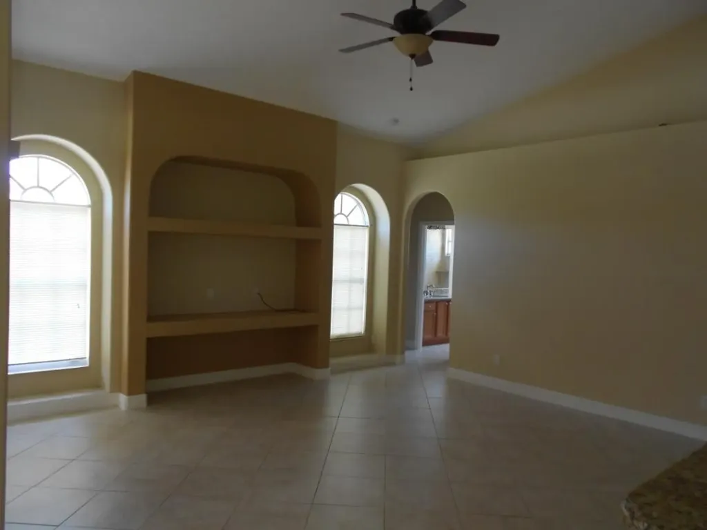 1221 SE Navajo Lane Port St Lucie FL 34983