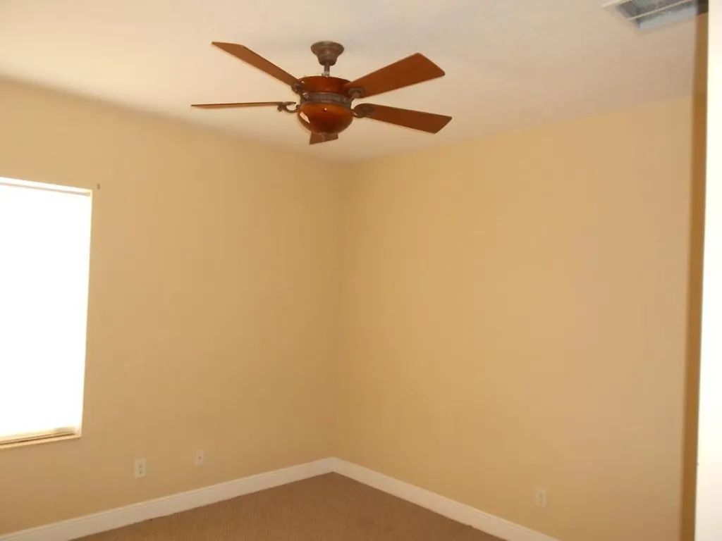 1221 SE Navajo Lane Port St Lucie FL 34983