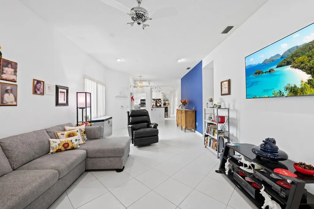 10156 Lombardy Drive Tamarac FL 33321