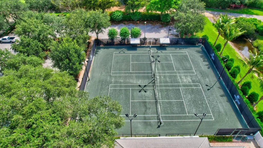 15 Holly Villas Boynton Beach FL 33436