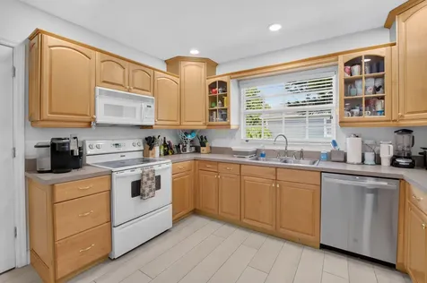 15 Holly Drive Boynton Beach FL 33436