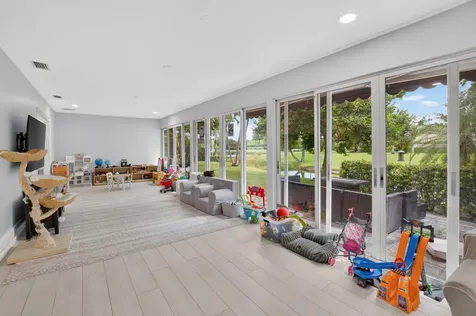 15 Holly Villas Boynton Beach FL 33436