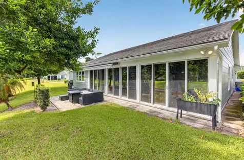 15 Holly Villas Boynton Beach FL 33436