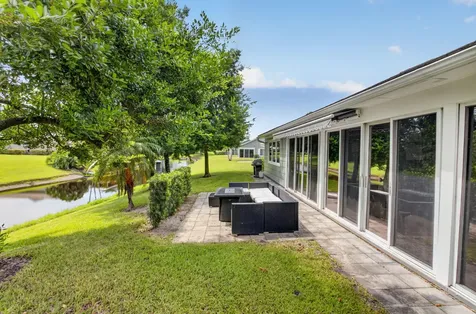 15 Holly Villas Boynton Beach FL 33436
